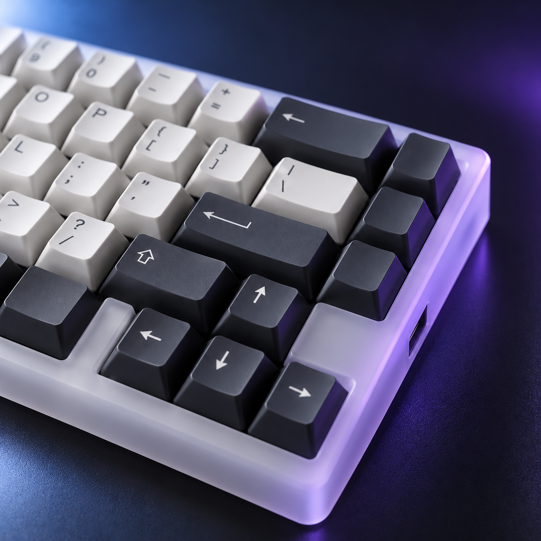 Halveniq Compact K65 Mechanical Keyboard, detail view